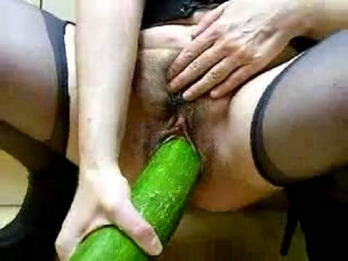 Veggie Sex Webcam Very Long Cucumber Hairy Pussy Insertion
