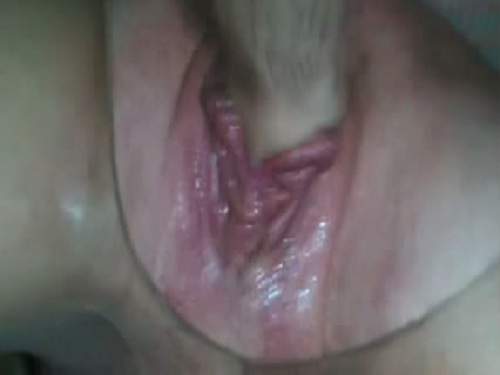 Homemade fisting deep pussy and squirting