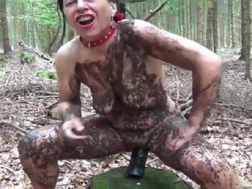 awesome mature lying in a muddy puddle,dirty wife huge dildo solo inserted outdoor
