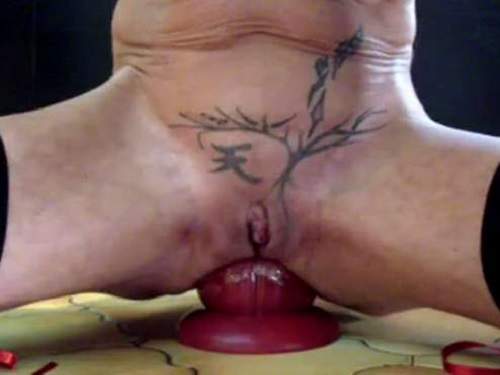 dildo anal,dildo porn,dildo in ass,hardcore dildo porn,tattooed milf,mature monster dildo very deep anal