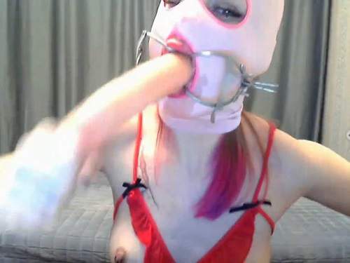 Masked camgirl deepthroat hard fuck with long toy