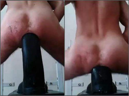 Massive dildo penetratin - Real Naked Girls