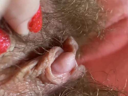 Very hot large labia hairy wife show her sweet big clit