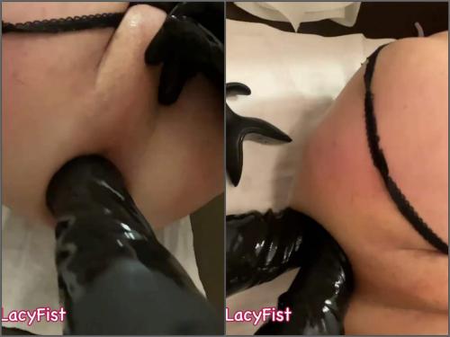Amateur femdom double fisting domination with new couple LacyFist