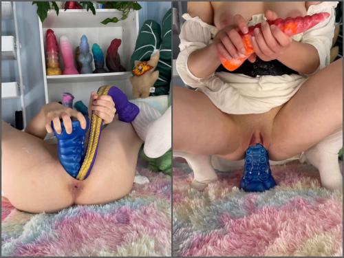 Webcam girl TentacleBimbo first try double dildos penetration